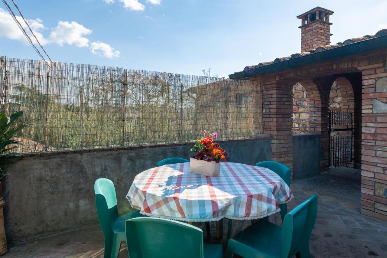 Casa Vecchia Rooms And Parking Gambassi Terme Zewnętrze zdjęcie